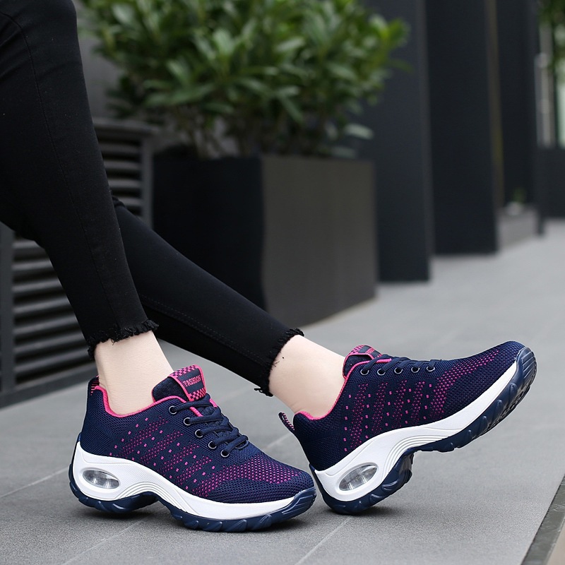 Picture of 2025 New Autum Style Fly-Woven Mesh Breathable Middle-Aged and Elderly Women's Shoes Casual Shoes Trbottomyy Thick-Soled Sports Shoes