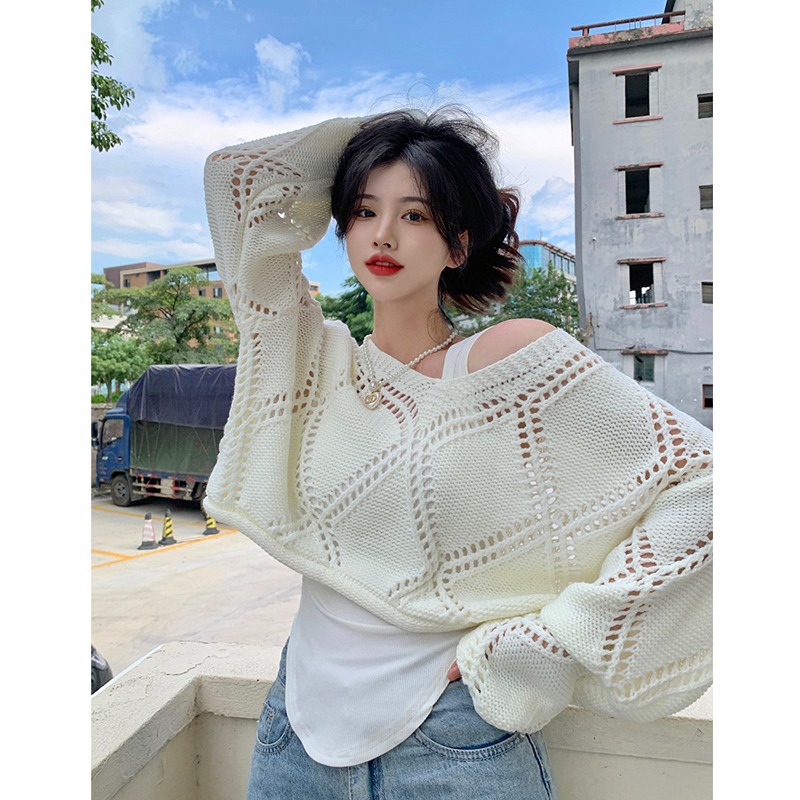 Hollow-out Rhombic V-neck Long-sleeved Sweater Women's Spring and Autumn 2024 New Design Sense Cared Machine Loose Long-sleeved Sweater
