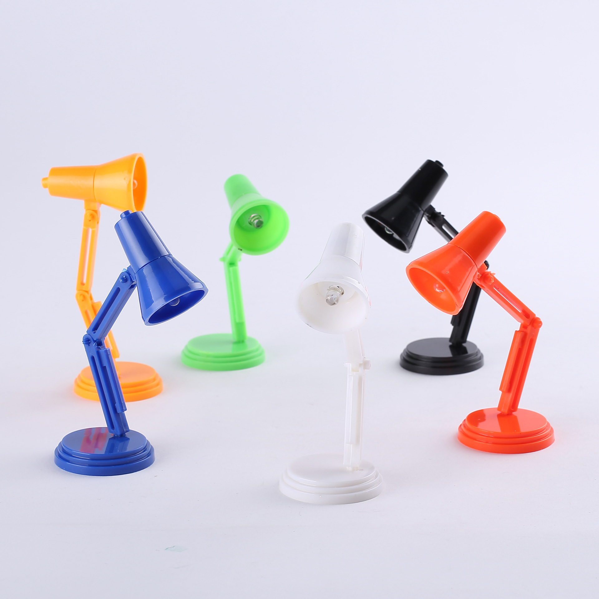 Creative Mini Table Lamp Led Clip Reading Lamp Student Foldableing Digital Night Light Dimming and Dimmable