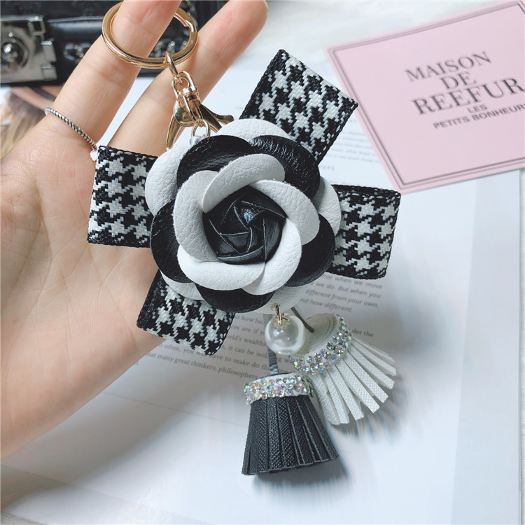 Personality Bow Keychain Women's Fashion Camellia Flower Key Chain Diamond Tassel Bearer Bag Pendant New