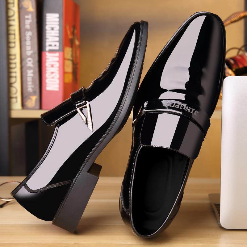 2025 Spring New Men's Leather Shoes Korean Style Fashion Casual Shoes Glossy Patent Leather Business Men's Shoes Cross-Border Wholesale