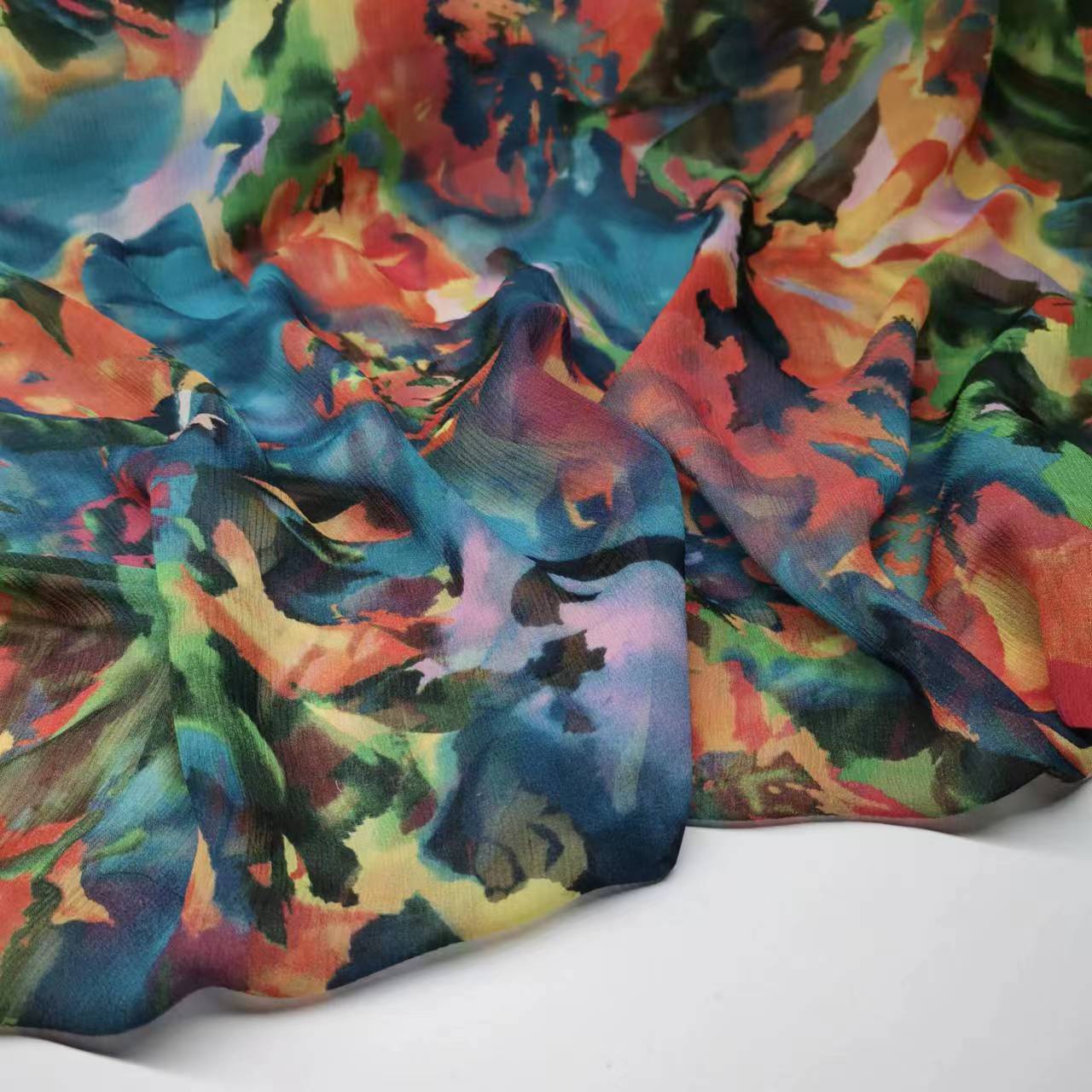 Hand-painted 8mm Abstract Printed Mulberry Silk Smooth Qiao Fabric Narrow Fashion Skirt Silk Fabric