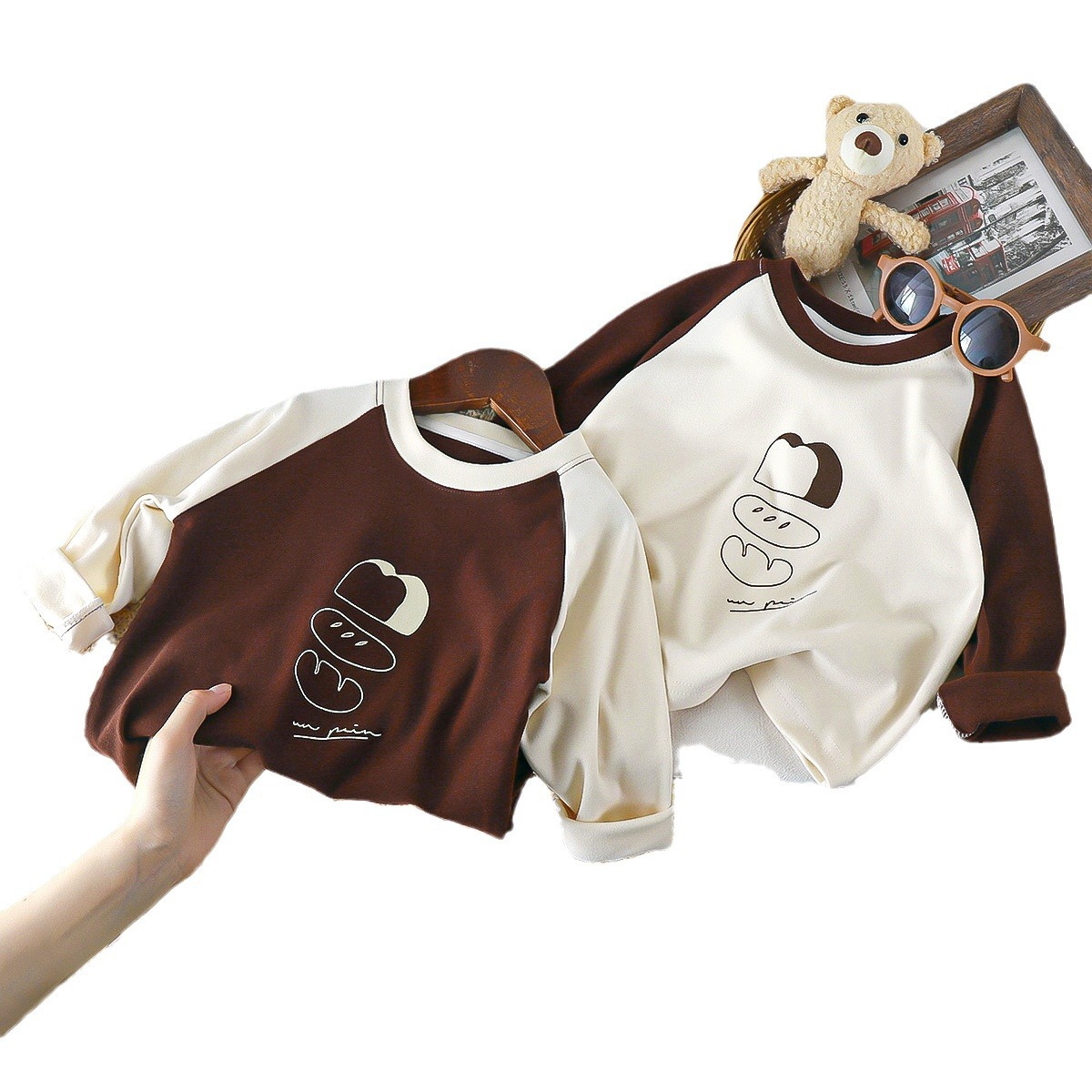 Picture of Le Changjia 2025 New Spring Clothing Boys Raglan Sleeve Letter Long-Sleeved Tops Baby Girl Cartoon Kidsren's Round Neck Long Sleeves
