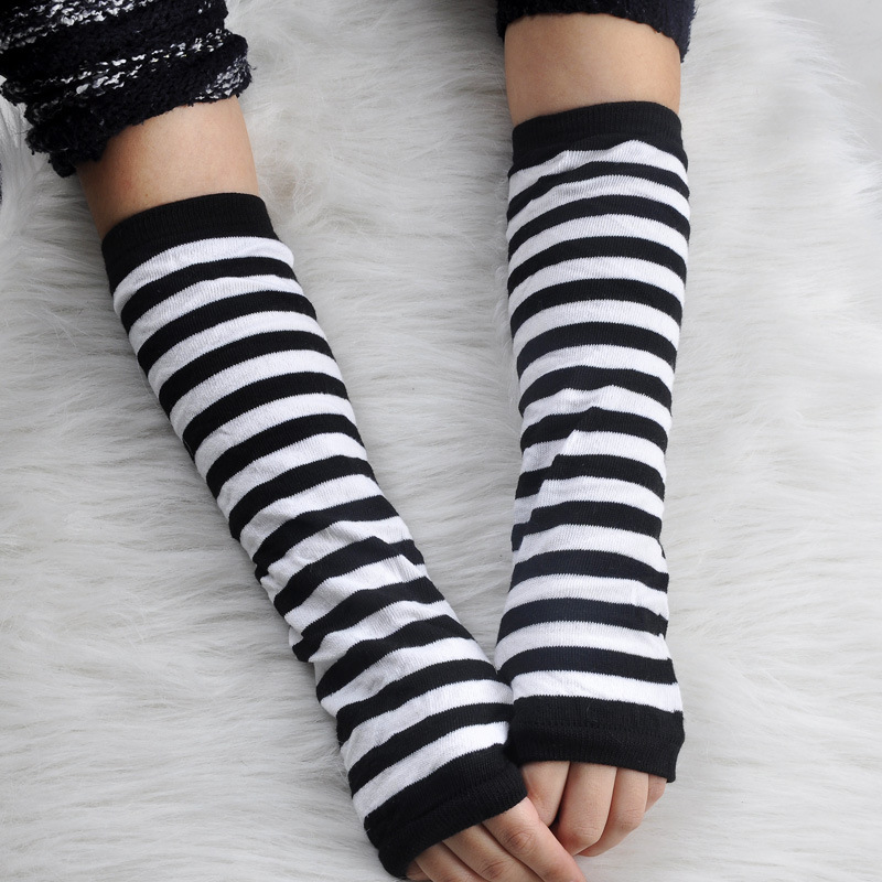 Picture of Korean Style Women's Gloves Half-Finger Gloves Women's Winter Cute Autumn and Winter Long Gloves Arm Covers Fingerless Woolen Gloves