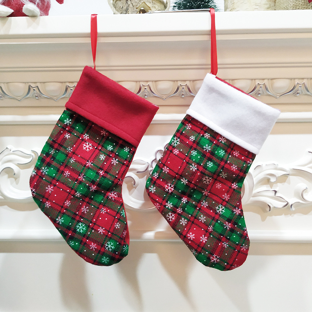 Picture of Amazon Cross Border Christmas Decoration Snowflake Plaid Christmas Small Socks Home Decoration Christmas Gift Socks