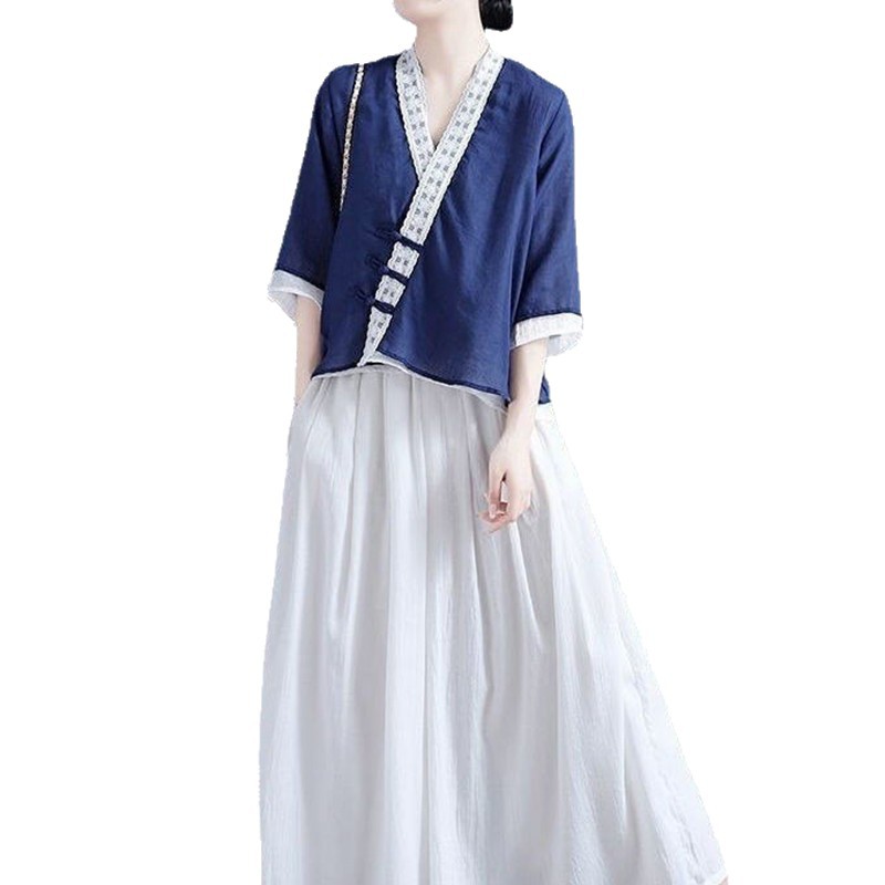 Picture of Cotton and Linen Retro Shirt Women's Seven-point Sleeve Summer New Arrival Loose Artistic Retro Design Color Contrast T-shirt V-neck Top