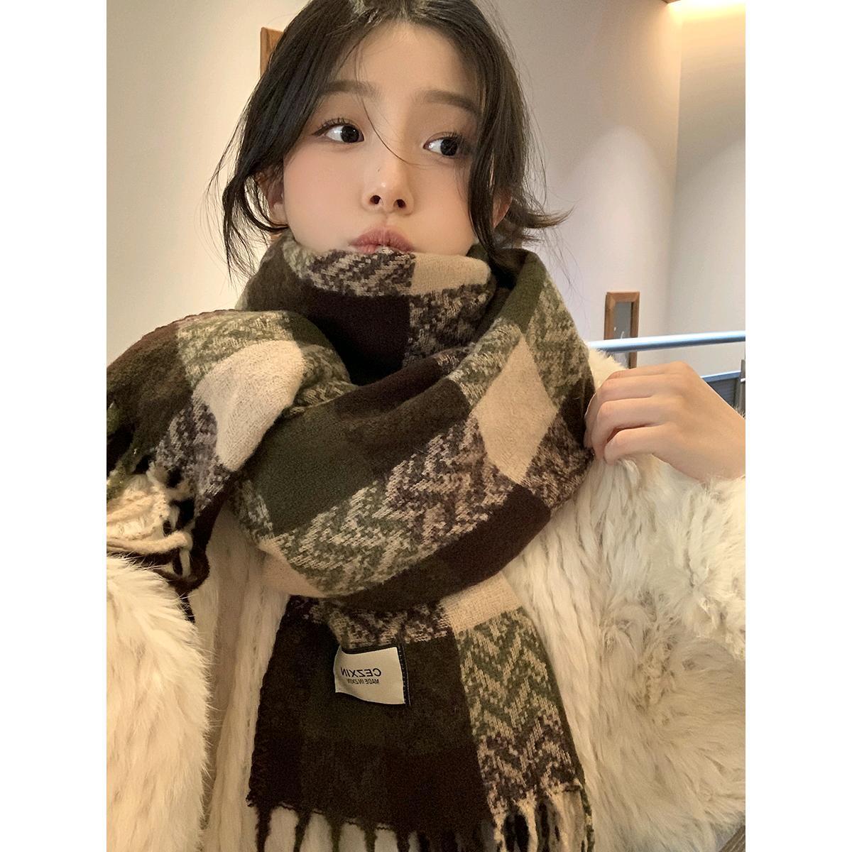 South Korea Designer New Plaid Tassel Scarf Women's Autumn and Winter Soft Warm Shawl High-end All-match Neck Fashion