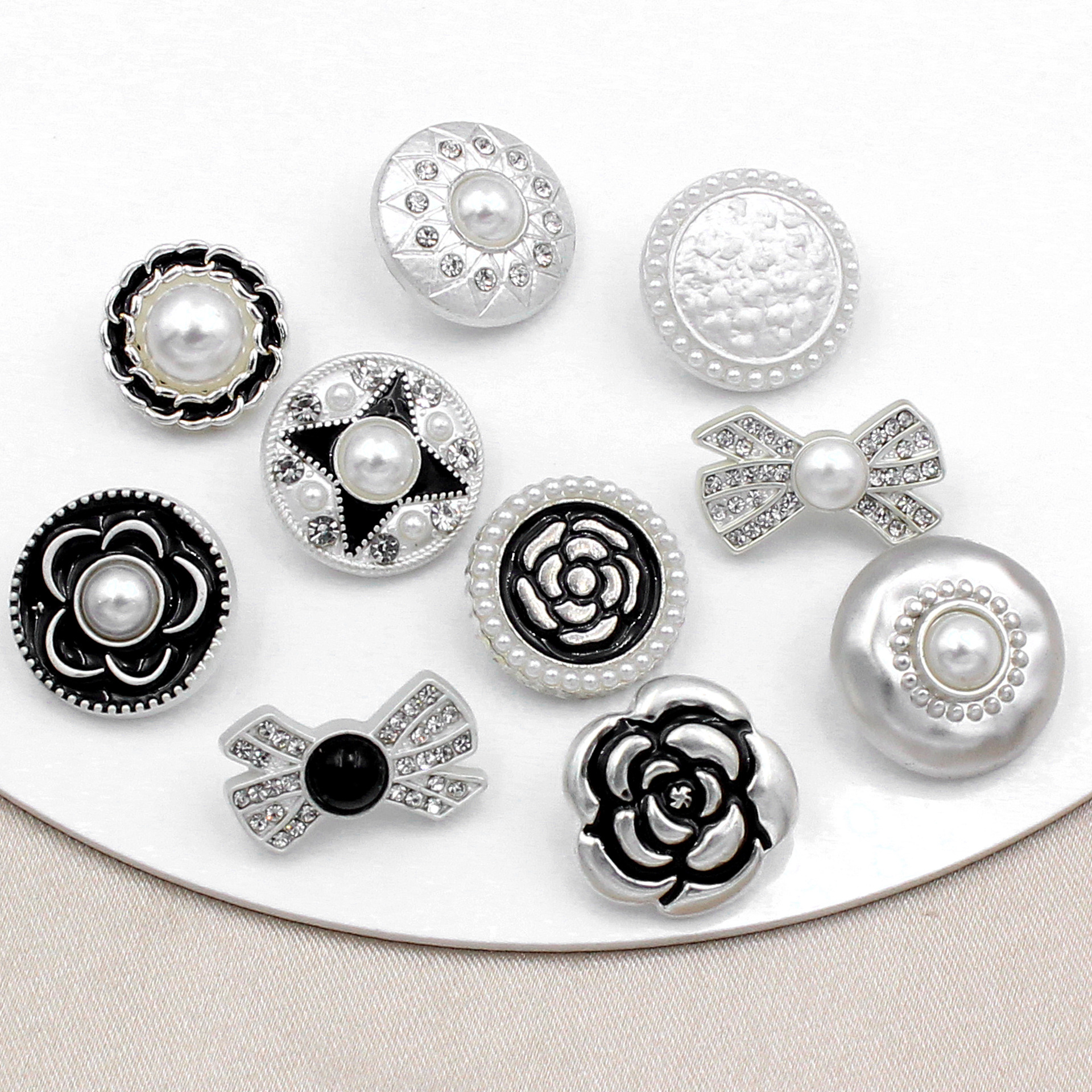 New Classy Buttons, Small Fragrant Style Metal Diamond Buttons, Pearl Buttons, Large Clothing Accessories, Pearl Buttons, Rose Metal Buttons