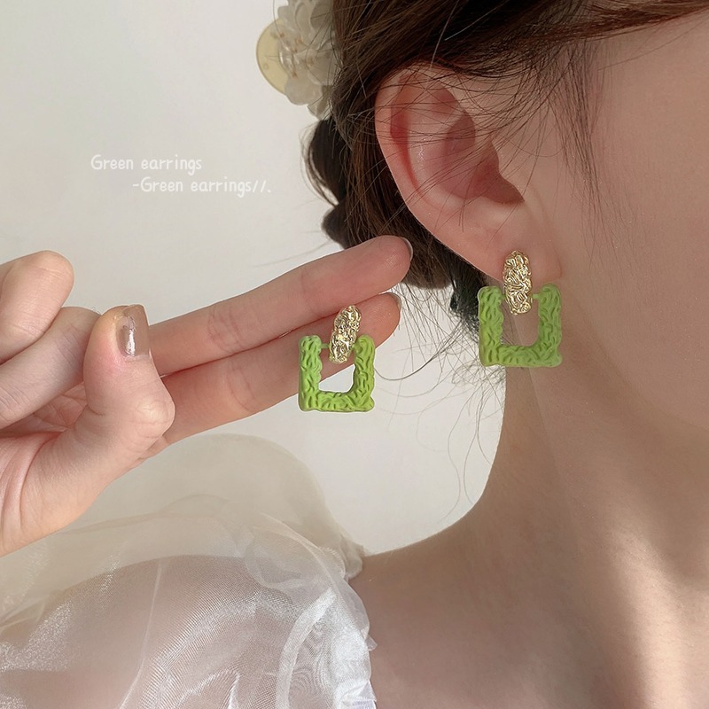 Summer Small Fresh Ear Studs Women's 2023 New Fashionable Elegant Niche Design Sense Earrings Green Mori Earrings Women