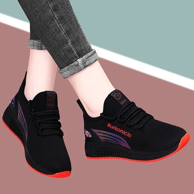 Picture of 2025 New Spring and Autumn Flat Sports Shoes Women's Soft Soled Casual Shoes Trbottomy Dancing Mom Shoes Foreign Trade Cross-Border Women's Shoes