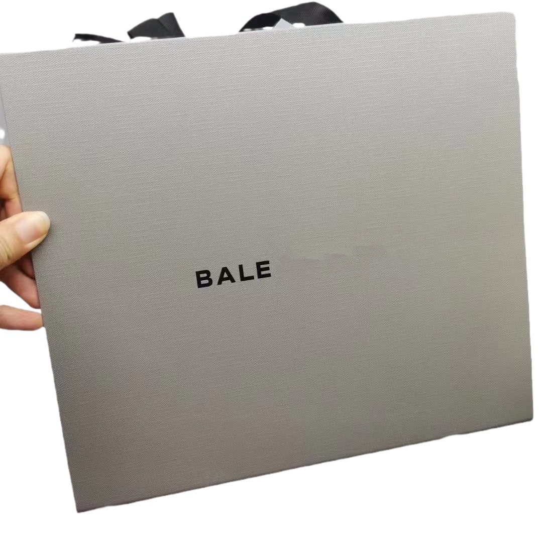 European and American famous Ba Paris hat coat bag gift Magnetic folding box packaging gift bag wholesale