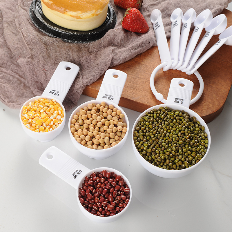 Black and White Spoon Buckle Measuring Cup 10-Piece Set Plastic Measuring Spoon Baking Tool Set with Scale Kitchen Tools