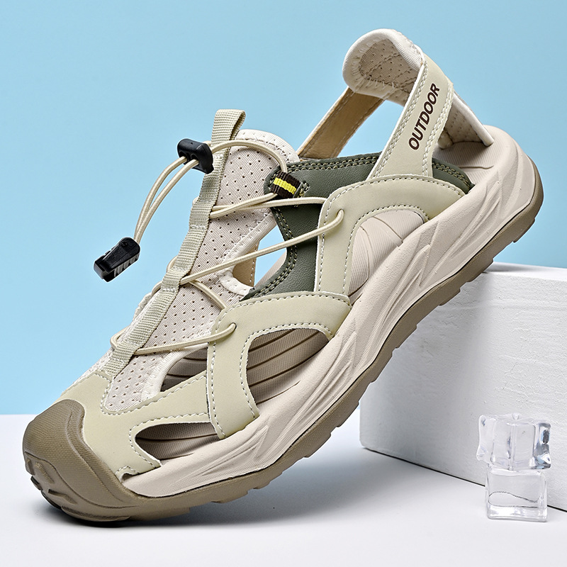 2025 New Summer Men's Baotou Sandals Breathable Live Explosions Casual plus size Beach Shoes Hollow Mesh Shoes