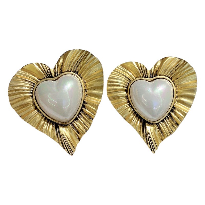 New Retro Europe and the United States Exaggerated Old Pearl Light Luxury Love Heart Earrings Women's Fashion Trendy Distinctive Earrings Earrings Trendy
