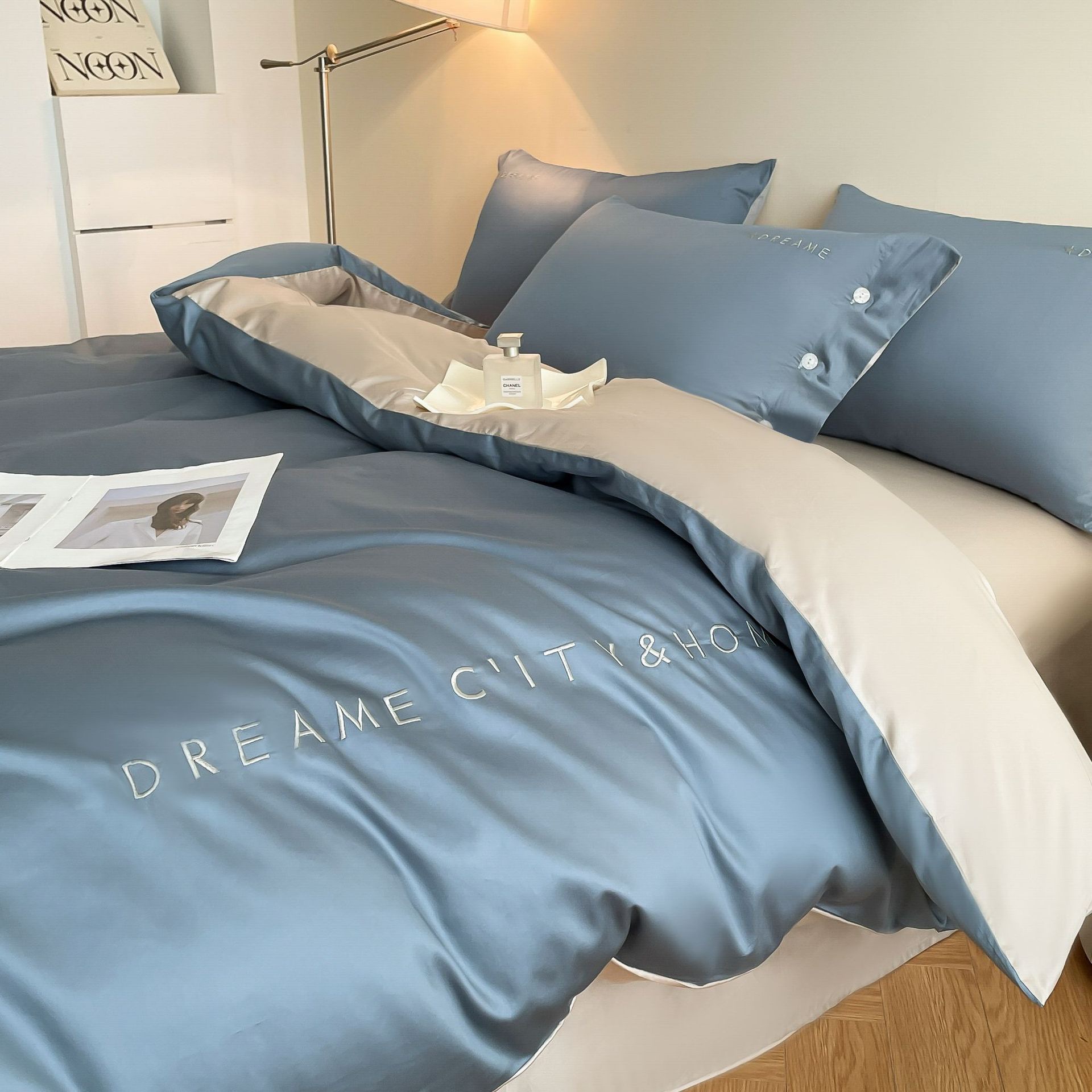 Picture of 60 Xinjiang long-staple cotton four-piece cotton bed sheet bed hat light luxury embroidery dormitory three-piece cotton bedding s
