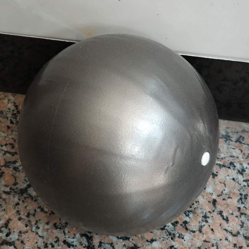 Picture of Yoga ball frosted thick explosion-proof clip back ball straw ball gymnastics ball fitness ball 25cm pilates ball wholesale