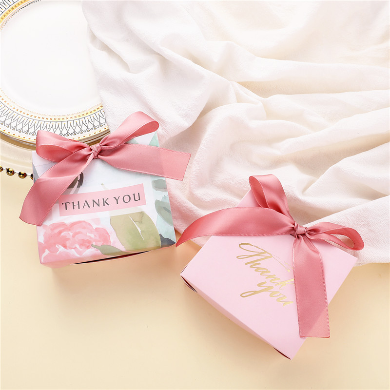 Picture of New European Style Mori Style Candy Box Can Hold Cigarette Pink Printing Accompanying Gift Packaging Wedding Supplies Candy Box