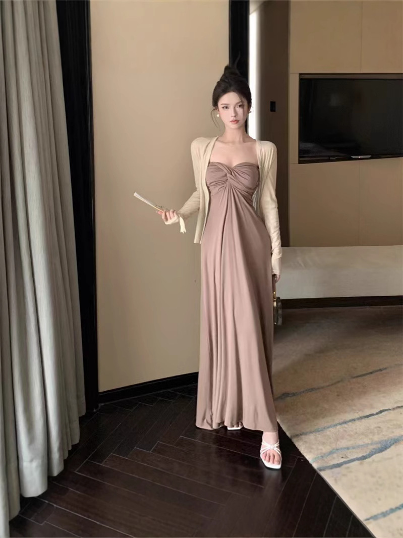 Gentle Wind Atmosphere Sense Slimming Strapless dress Women's Early Autumn Pure Desire Slim-fit Short Long-sleeved Cardigan Long Skirt suit