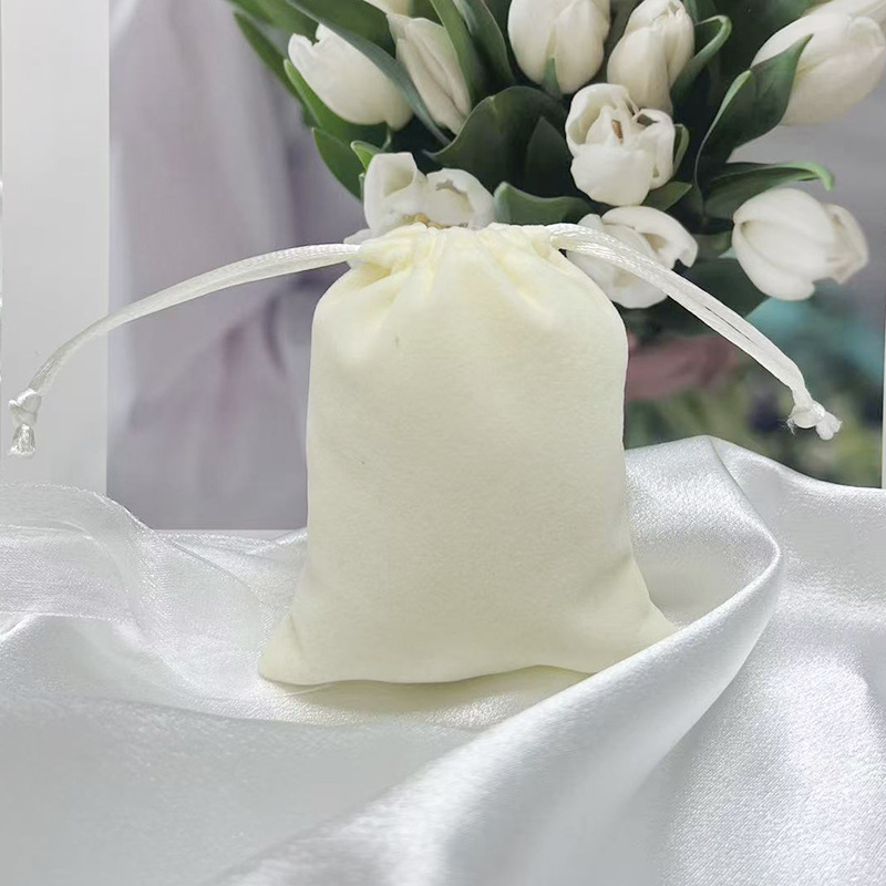 Picture of Velvet Bag Wholesale Drawstring Jewelry Bag Velvet Drawstring Jewelry Storage Bag Cloth Bag Gift Bag Simple Storage Bag