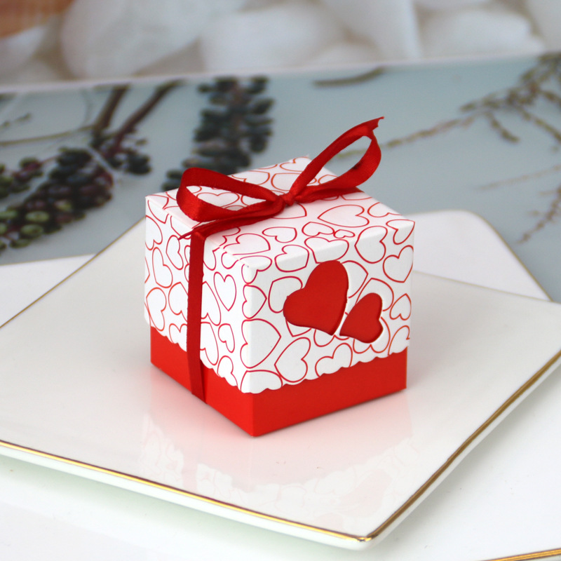 Picture of Cross-border new wedding double heart hollow candy box peach heart candy carton baby one-year-old packaging gift box wholesale
