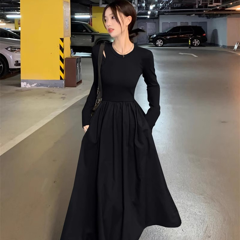 Black hollow-out knitted large skirt long sleeve dress women's autumn and winter design sense niche temperament slim slimming dress