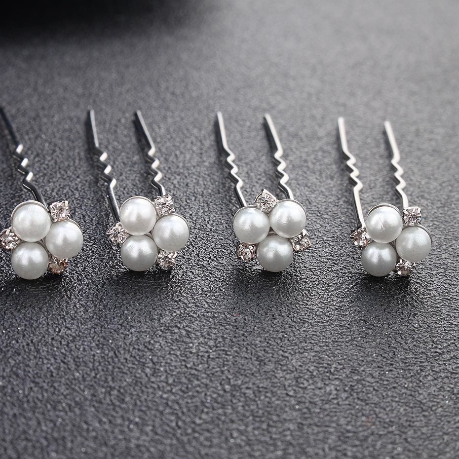 Picture of Wedding accessories wholesale European and American simple new bridal hairpin pearl rhinestone pin wedding dress accessories