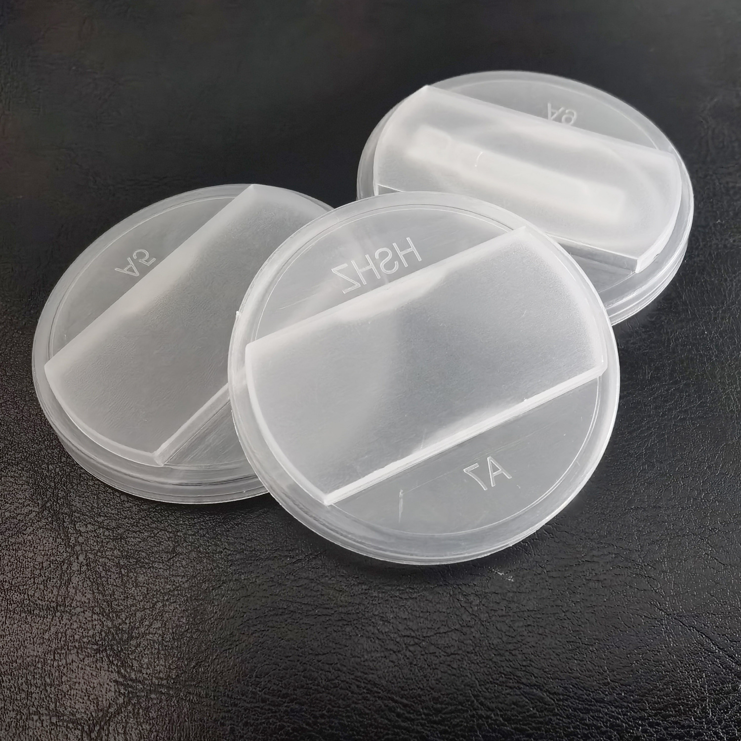 Manufacturers supply regular 65mm dust cover eight treasure porridge bowl cover yellow peach canned plastic cover can be developed other
