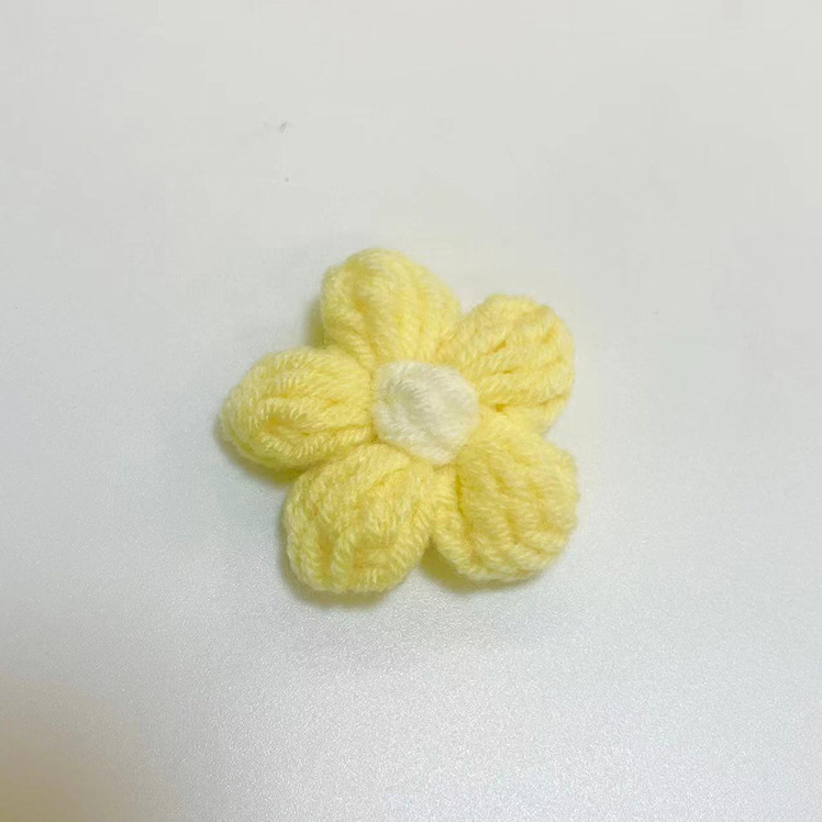 Picture of DIY Hand-Woven Wool Flowers Milk Cotton Crocheted Puff Flowers Ready-Made Clothing Accessories Accessories Manufacturer Wholesale