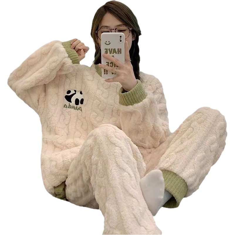 Coral Velvet Pajamas Winter Ladies 2024 New Velvet Thickeneded Winter Flannel Home Clothes Set Spring & Fall