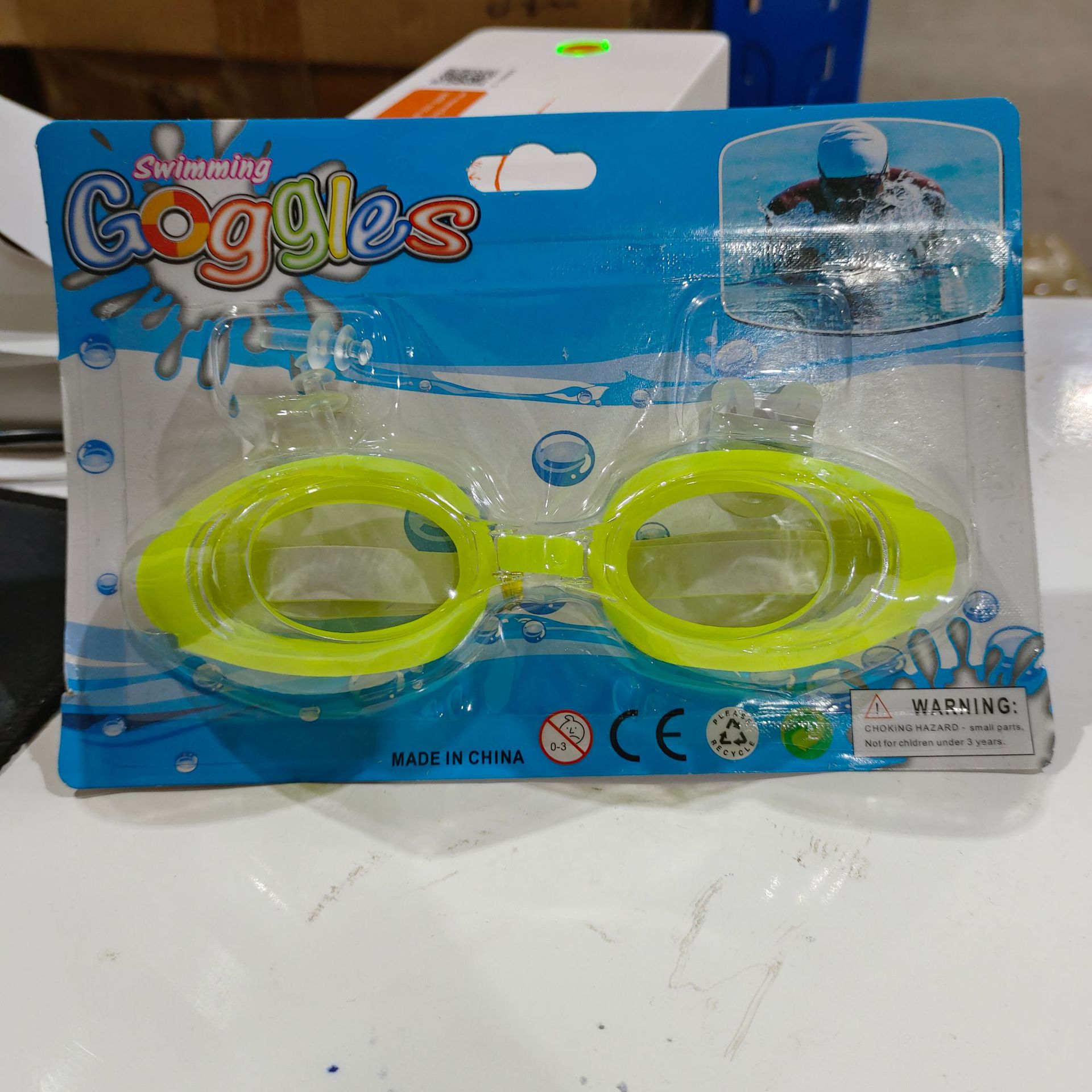 Picture of Manufacturer in Stock Wholesale High-Definition Flat Large Frame Waterproof and Anti-Fog Swimming Goggles Unisex Swimming Goggles