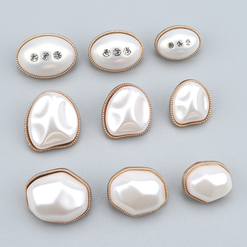 Metal Chanel style button pearl button sweater coat windbreaker coat sweater round diamond button wholesale