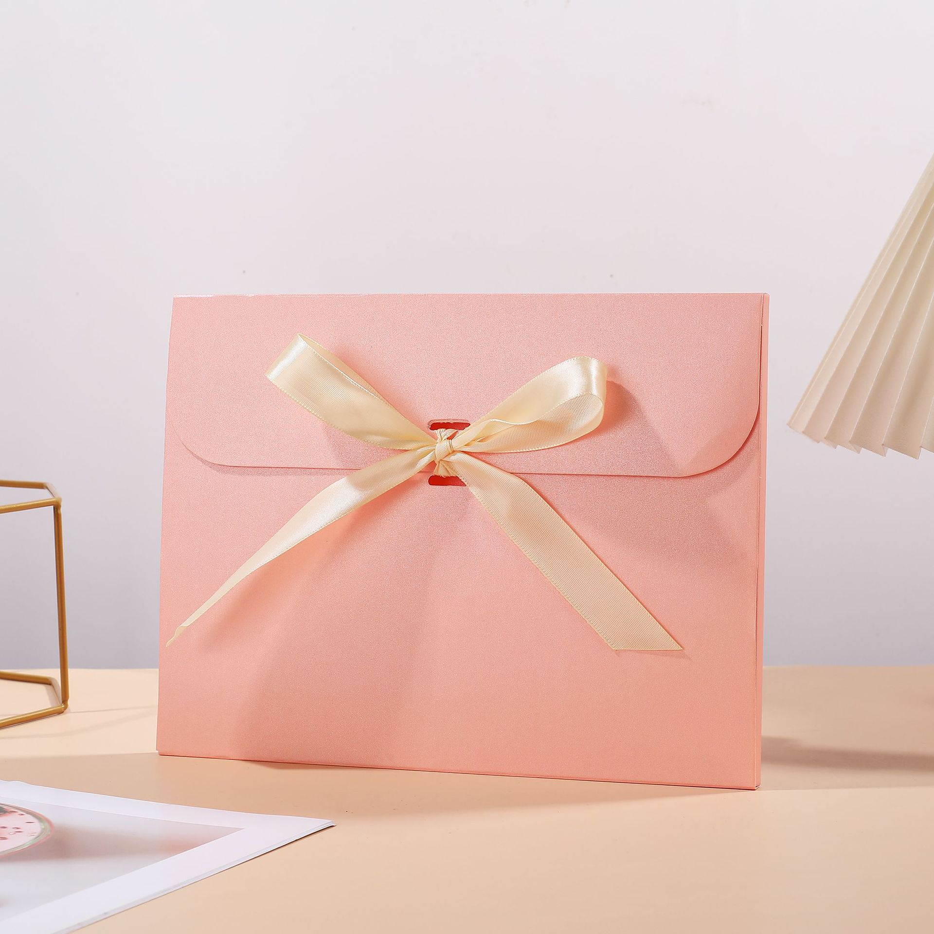 Picture of Boutique scarf gift box scarf clothing exquisite packaging box high-end holiday gifts gift box suit wholesale