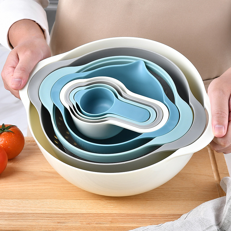 Creative multi-functional salad bowl 8-piece baking measuring cup measuring spoon tool kitchen combination draining basket vegetable washing basin