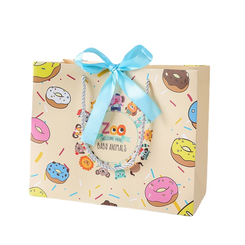 Source manufacturers spot wholesale animal bags printed LOGO tote bags cartoon paper bags Children's Day gift bags