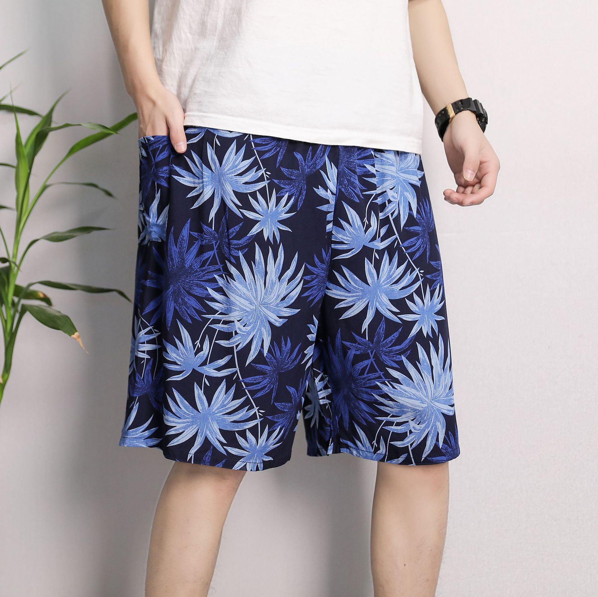 Picture of Cotton Silk Pajama Pants Men's Summer Thin Large Size Loose Shorts Casual Breathable Floral Pants Outer Wear Five-Point Beach Pants