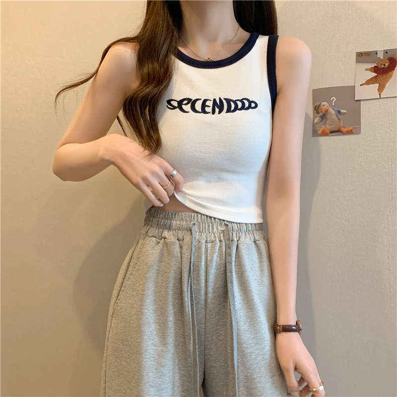Picture of Camisole Women's Inner Wear 2025 Summer Short Style Navel-Baring Fashionable Slim Sexy Outer Wear Sleeveless Student Top Trendy