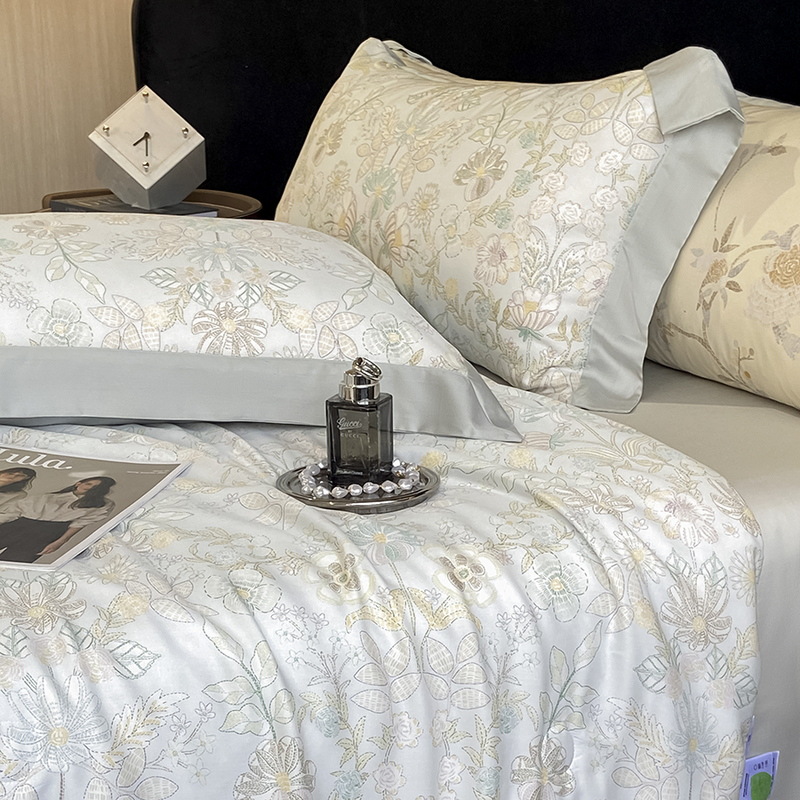 Picture of Class A Lyocell Fiber Printed Summer Cool Quilt Four-piece Set Summer Cool Air-conditioning Quilt Ice Silk Thin Quilt Machine Washable