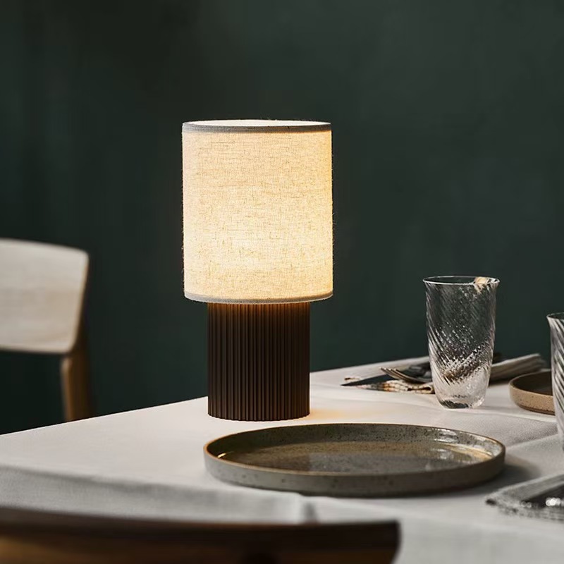 Denmark Manhattan SC52 Wireless Table Lamp Nordic Portable Rechargeable Canvas Bedside Table Lamp for Restaurant Bedroom