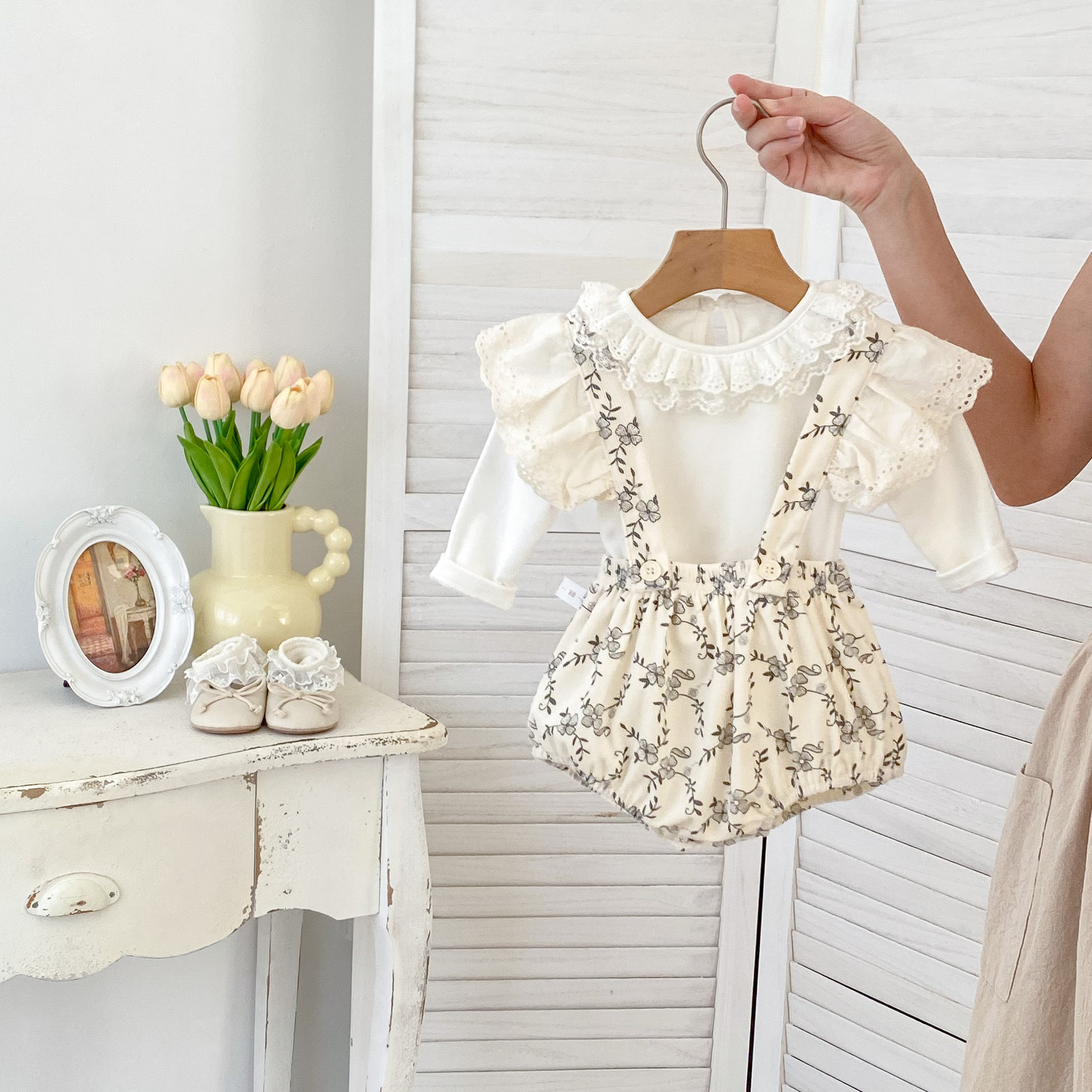 Korean Style Autumn New Baby Girl Long Sleeve Lic Collar Top Corduroy Strap suit Floral Two-Piece Set