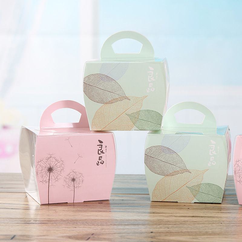 Portable thickened cut Western pastry box mousse cake box transparent square disposable French dessert packaging