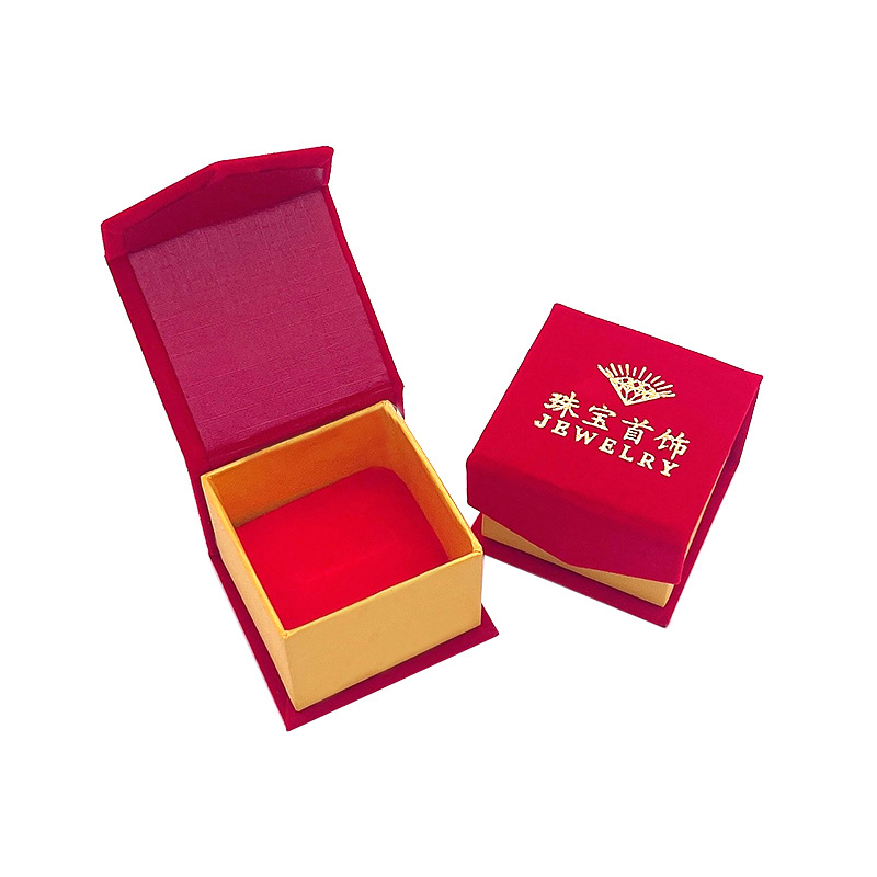 Red velvet ring box jewelry packaging box earring box printing pendant paper box jewelry jade storage earring box