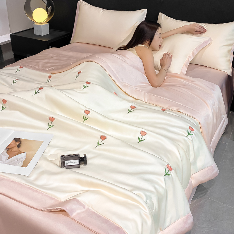 Picture of Summer Ins Washable Ice Silk Summer Quilt Four-piece Set Machine Washable Air-conditioning Quilt Summer Cool Quilt Single Double Thin Quilt Core