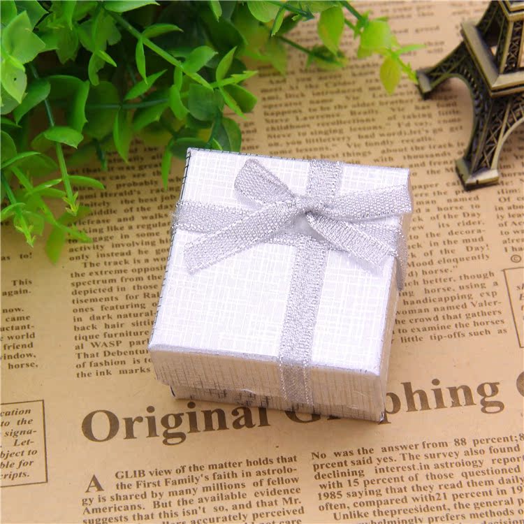 Picture of Spot Wholesale Pearlescent Lani Pattern Ring Box Heaven and Earth Cover Jewelry Carton Earrings Jewelry Packaging Box Manufacturer