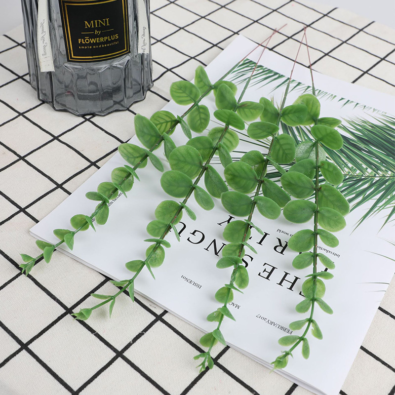 Picture of Simulated Green Plants Plastic Home Cross-Border Single Eucalyptus Props Plant Artificial Flower Arrangement Bouquet Decoration Wholesale
