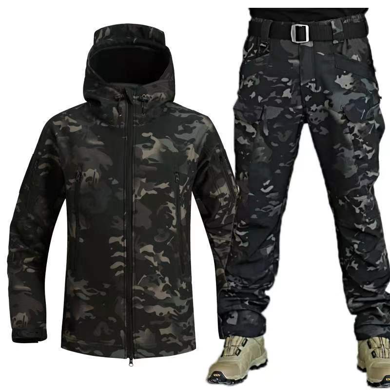 Picture of Cross-Border Wholesale Outdoor Sharkskin Soft Shell Jacket Suit for Men and Women, Camouflage Velvet Jacket