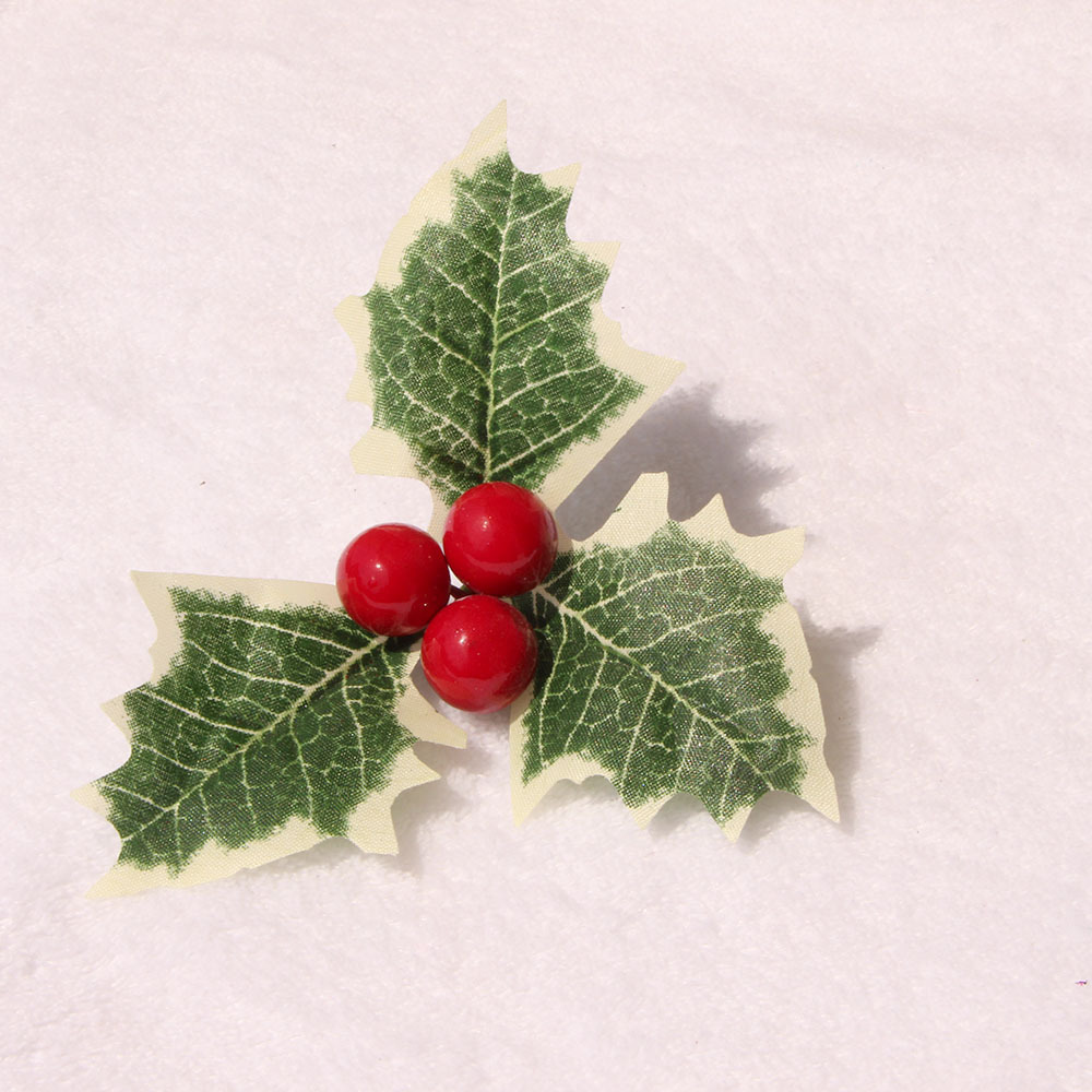 Picture of Jiuhong Christmas Christmas simulation small red fruit plus Christmas green leaves Christmas tree wreath accessories branch plug-in