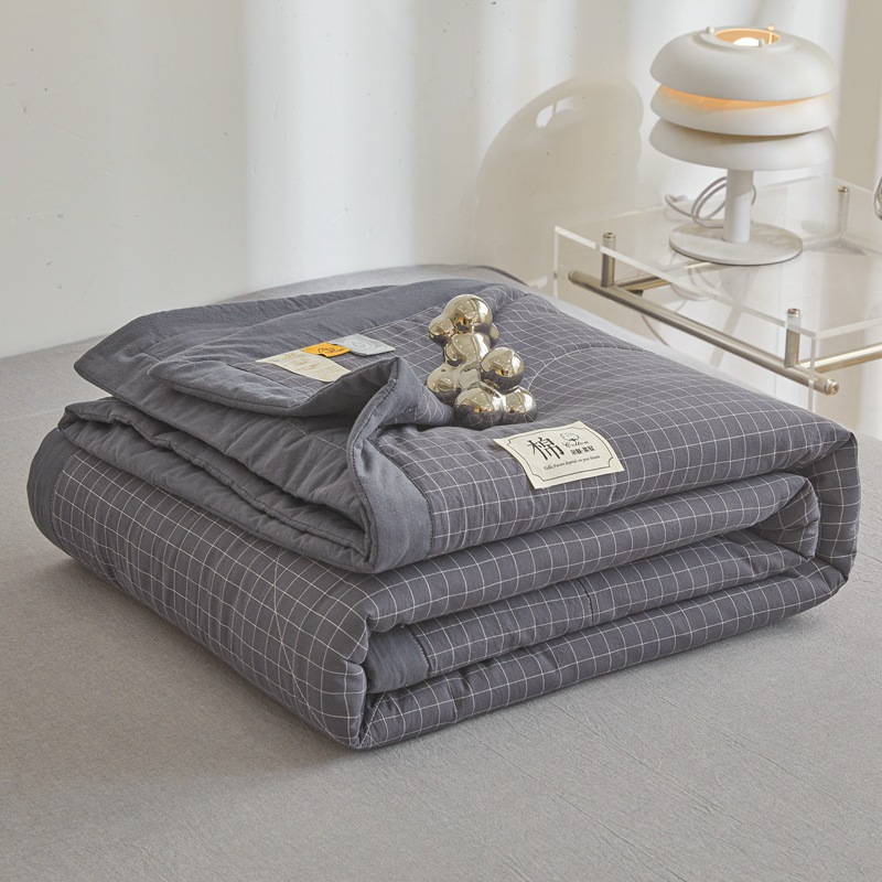 Picture of Class A unprinted wind water washed cotton summer quilt solid color Xinjiang cotton air conditioning quilt machine washable summer cool quilt thin quilt gift