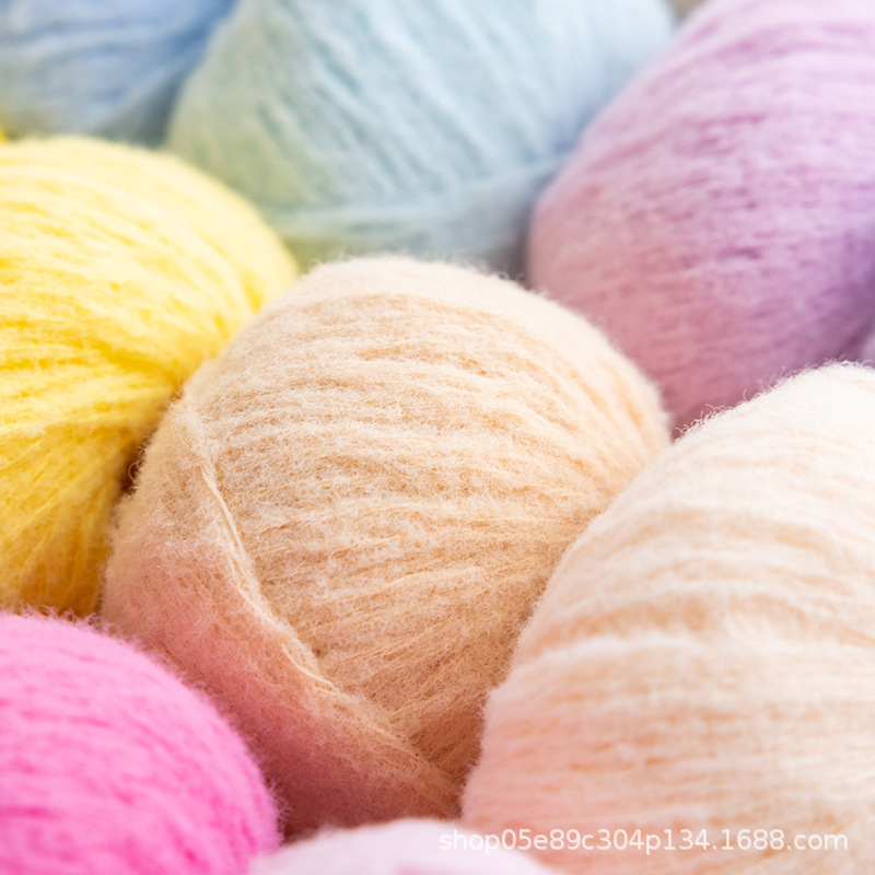 Picture of Snow Fear Cotton Candy Imitation Wool Felt Line Hairpin Hand-woven Bag Doll Crochet Material Bag Wool Ball