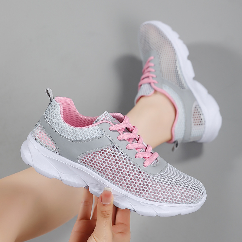 Summer New Breathable Mesh Women's Shoes Large Mesh Hollow Running Shoes Lightweight Soft Sole Women's Sports and Leisure Mesh Shoes