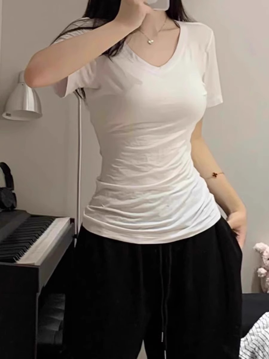 Picture of Super Slim Summer Dipping Sense Shoulder Tight Waist V-Neck Short Sleeve Top Base Good Wear Beware Spice Girls T-Shirt Women